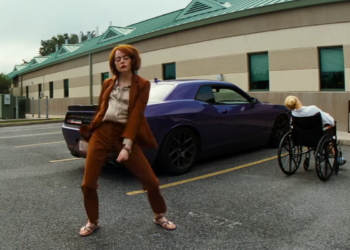 Харизматичная Эмма Стоун и ее зажигательные танцы. Новый тизер антологии Kinds of Kindness / «Разновидности доброты» Йоргоса Лантимоса