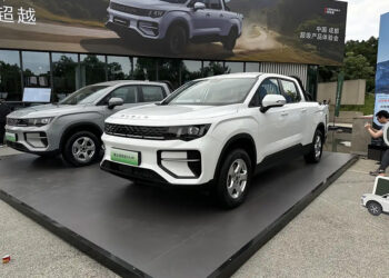 Подвинься, Great Wall. У Geely появился свой «Кинг Конг» — полноприводный пикап Radar King Kong EM-p с мощностью 353 л.с. и разгоном до 100 км/ч за 6,3 секунды