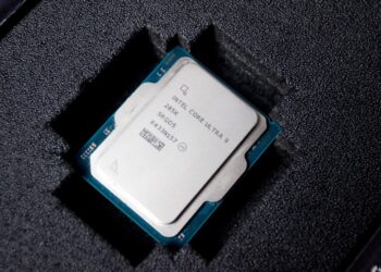 Intel снова придумывает новый сокет — кулеры будут совместимы