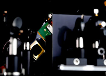 Western Digital и Cerabyte создадут керамические накопители, способные хранить данные в течение 5000 лет