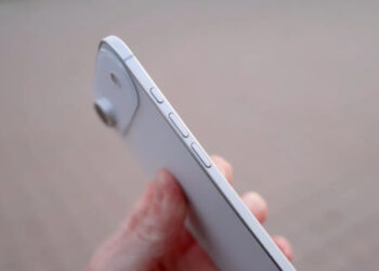 Apple iPhone 17 Air вновь сравнили с 16 Plus — известна емкость батареи