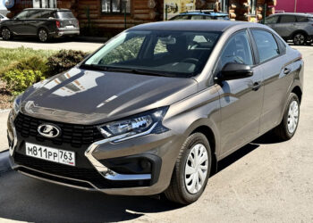 Так выглядит самая дешевая Lada Iskra: первые фото