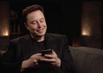 Илон Маск бросает вызов Telegram: представлен мессенджер нового поколения Xchat с шифрованием, обменом файлами и другими возможностями