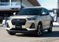 Subaru доработала клон Toyota Raize: кроссовер стал мощнее, а расход упал до 3,5 л на 100 км