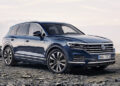 Как подорожали популярные в России кроссоверы за 10 лет? Volkswagen Touareg — почти в 4 раза, Hyundai Santa Fe — в 3,7 раза, Toyota RAV4 — в 3,5 раза