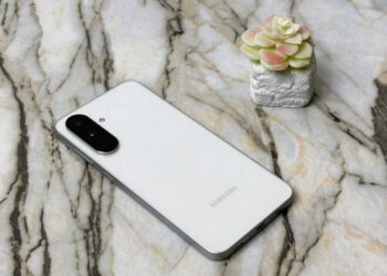 Обзор Samsung Galaxy A36: смартфон, который размывает грань между классами
