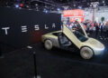 Samsung и Tesla подписали многомиллиардное согласшение: следующие 8 лет чипы для американских машин будет поставлять южнокорейский производитель