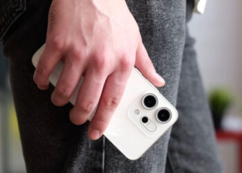 ВИДЕО: обзор OPPO Reno 14 – неожиданный мастер баланса цены и начинки