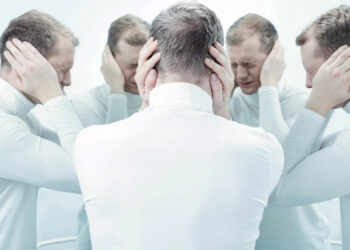 Причиной возникновения голосов в голове у шизофреников является сбой внутреннего монолога