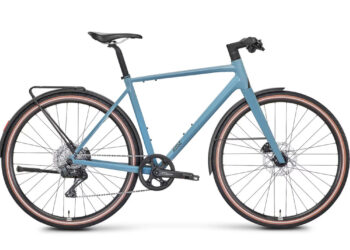 Французский велосипедист установил мировой рекорд, проехав 150 км на заднем колесе