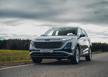 Тестирую автомобиль в базовой комплектации, а не с «полным фаршем». Обзор Bestune T90