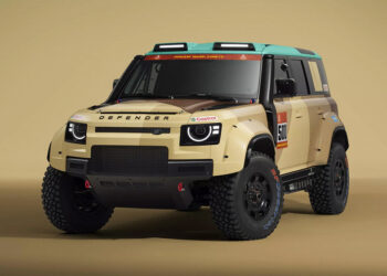 Самый экстремальный Land Rover Defender. Представлен раллийный Defender Dakar D7X-R: 4,4-литровый V8 с двумя турбинами, 550-литровый топливный бак и «режим полёта»