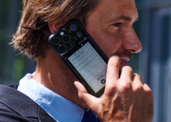 Защитный чехол с E Ink-экраном добавит продуктивности актуальным модеям iPhone