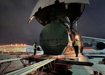 Новый российский спутник семейства «Электро-Л» прибыл на Байконур