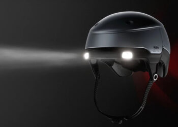 Умный шлем Alpha Wave скрывает внутри секретное оружие — сотни крошечных подшипников