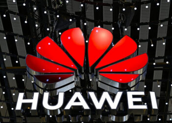 Выручка Huawei в 2025 году взлетела до рекордных 127 млрд долларов несмотря на американские санкции