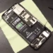 Владелец “старого” iPhone 11 Pro утроил емкость батареи за $10