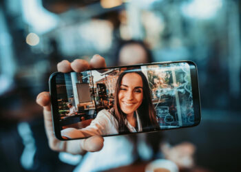 По примеру Face ID: Google создает новую технологию разблокировки лицом для Pixel и Chromebook