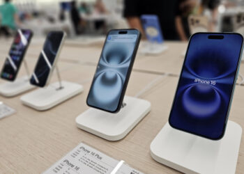 Названы 10 самых популярных смартфонов 2025 года