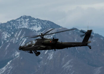 Новые разрывные снаряды превратят штурмовой АН-64 «Apache» в охотника на дронов