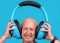 Эти гигантские наушники Blue XL от JLab — реальный гаджет, а вовсе не первоапрельская шутка