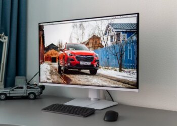 Продвинутый геймерский монитор с 240 Гц и встроенными «читами»: обзор MSI MPG 321URXW QD-OLED