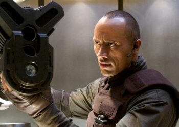 Розамунд Пайк опасалась, что провальная экранизация DOOM похоронит её карьеру в Голливуде