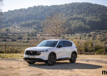 Первый тест-драйв Mazda CX-5 2026 года: революционная трансформация