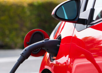 BYD запускает глобальную сеть Flash Charging: зарядка электромобиля за 5 минут