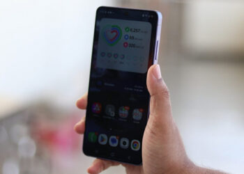 Samsung признала проблему экрана Galaxy S26 Ultra — но считает её несущественной