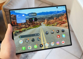 Четыре флагманские модели Samsung получили важное обновление — оно вышло для Galaxy Z Fold 7, Flip 7, Flip 7 FE и Z TriFold