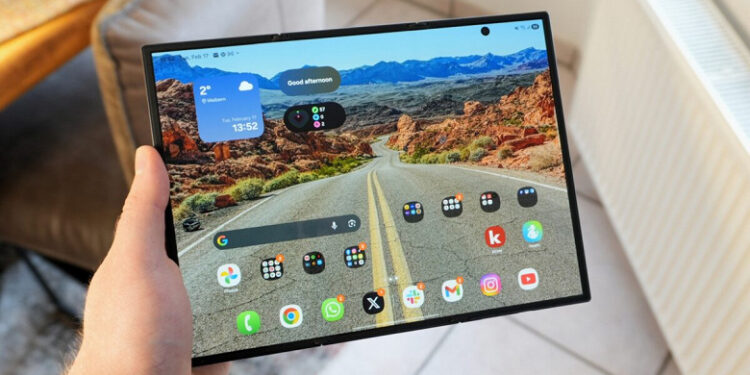 Четыре флагманские модели Samsung получили важное обновление — оно вышло для Galaxy Z Fold 7, Flip 7, Flip 7 FE и Z TriFold