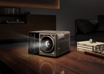 4К, 300 дюймов и яркость 6000 ANSI-люмен: новый проектор Hisense XR10 4K Triple Laser Smart Projector вышел в предзаказ за 5300 долларов