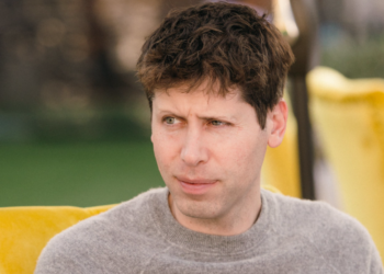 “Финансовая пирамида” и “Scam Altman”: инвесторы и эксперты разносят OpenAI