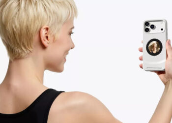 Чехол Selfix позволит снимать классные селфи на основную камеру iPhone