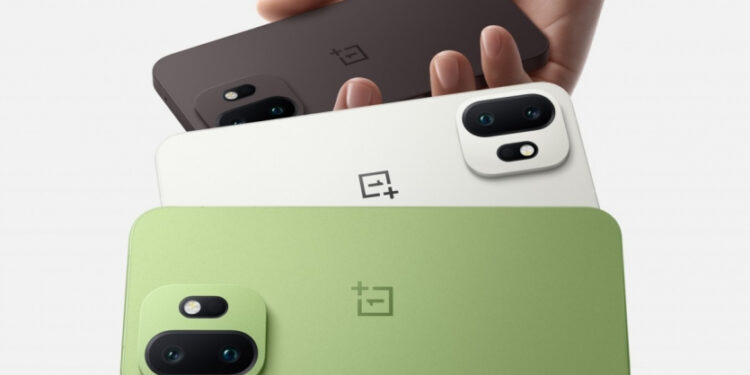 Флагман OnePlus 15T получил батарею 7500 мА-ч, зарядку 100 ВТ и камеру-перископ