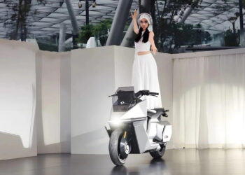 Первый в мире самобалансирующий электробайк OMO X запущен в серийное производство