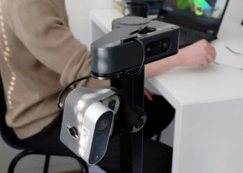 Робот-сыщик использует 3D-зрение для умного поиска потерянных предметов