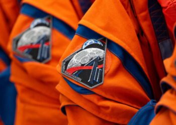 Астронавты NASA впервые взяли iPhone в космос и уже снимают видео