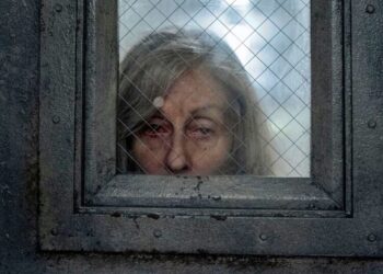 Звезда “Легиона” оказывается в психиатрической больнице в трейлере третьего сезона “Террора”