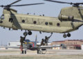Основной транспортный вертолет Армии США CH-47F «Chinook» совершил свою первую беспилотную посадку