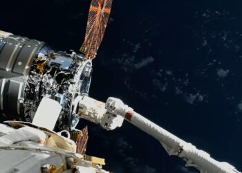 Огромная посылка на 5 тонн добралась до МКС: к станции причалил большой космический грузовик Cygnus XL