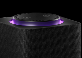 Россияне купили 5,5 млн умных колонок за год: названы самые популярные модели