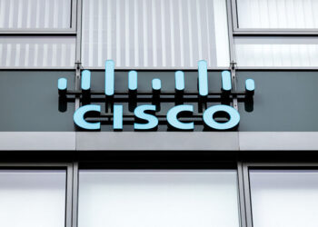 Cisco побила рекорд выручки — и сразу сделала неожиданный ход