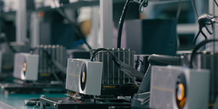 Полный провал: новая китайская видеокарта LX 7G100 проигрывает NVIDIA RTX 4060