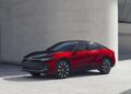 Toyota наконец исправила главный недостаток Crown, но за это придется доплатить: представлен Toyota Crown 2027 — с полным приводом в базе