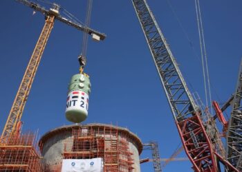 На второй энергоблок АЭС «Эль-Дабаа» в Египте установили корпус реактора