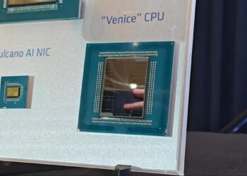 Рассчитывали на преимущество в 10%, а оказалось — все 20%. AMD уверяет, что Zen 6 уже обходит будущие серверные процессоры Nvidia