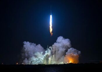 Blue Origin впервые привлекает внешние инвестиции, оценив компанию в $130 млрд