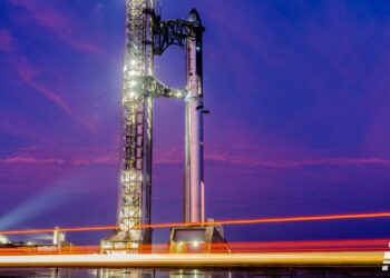 SpaceX снова отменила запуск: 13-й полёт Starship отложен из-за погодных условий